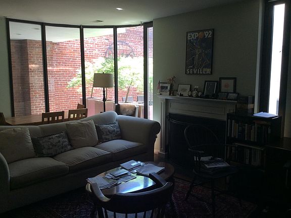 3rd image of 200 S Fairfax St APT 3