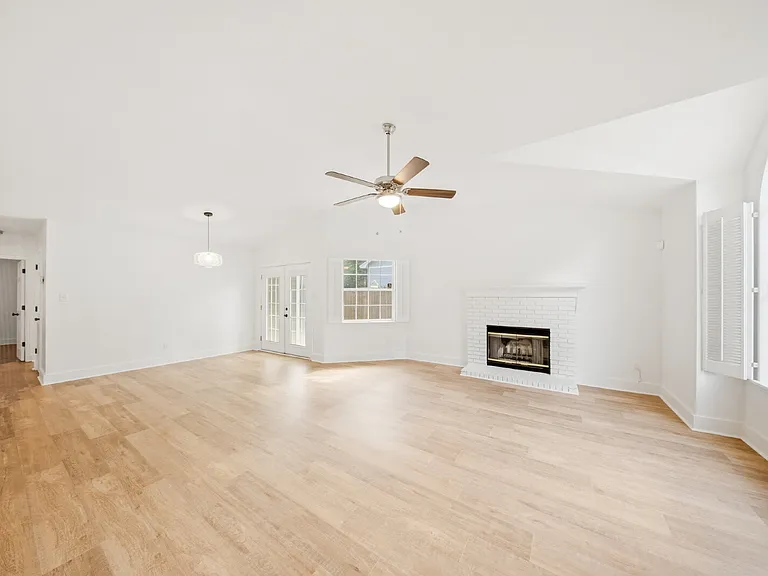 1560 Cinnamon Bear Cir — Photo 8