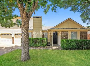 5905 Oak Hill Rd, Watauga, TX 76148
