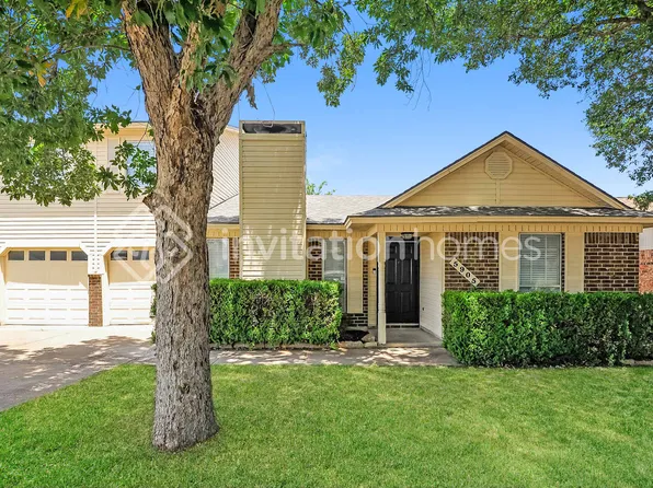 5905 Oak Hill Rd, Watauga, TX 76148