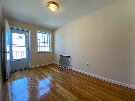 Rented by Remax Real Estate Professionals | media 15