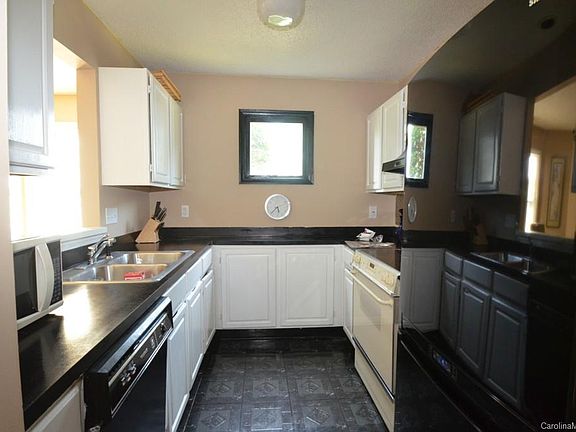 5th image of 9205 Ravenwing Dr #26