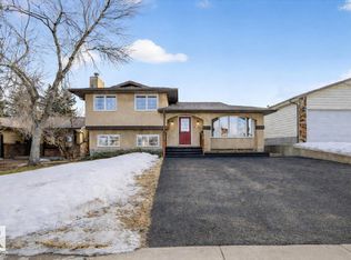 103 Woodbine Rd, Strathcona County, AB T8A 4A5