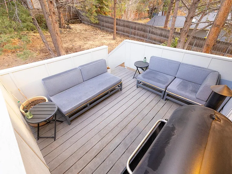 1600 NW Quincy Ave #1 — Photo 17