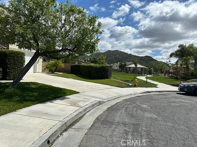 45522 Olive Ct — Photo 2
