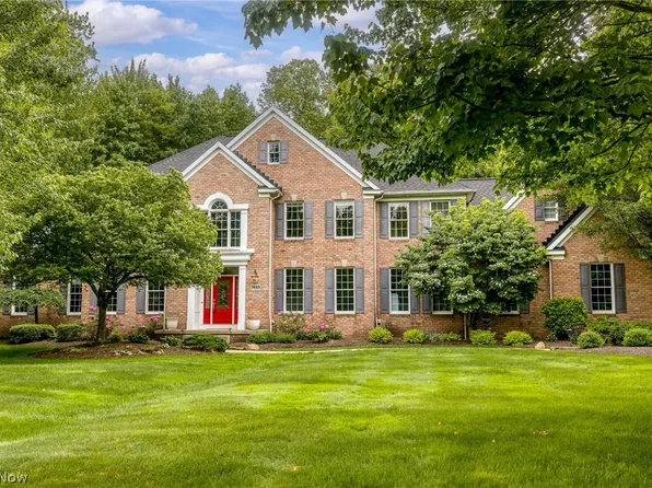 7442 Worlington Dr, Solon, OH 44139