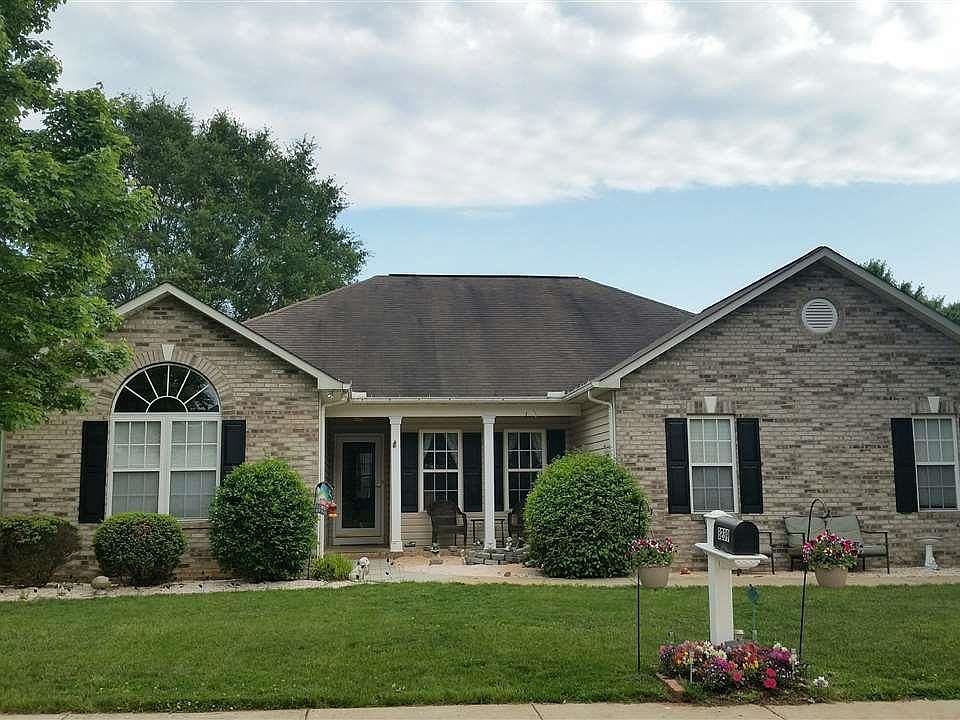 1st image of 3239 Saint Vincent Dr