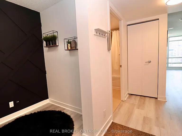 397 Front St N #1806 — Photo 33