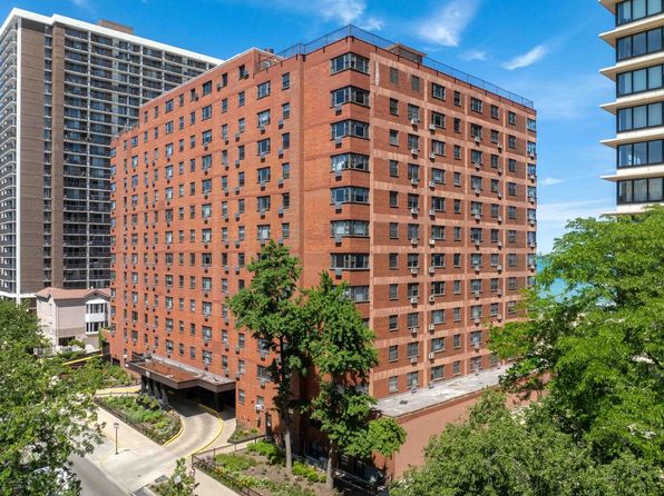 5815 N Sheridan Rd APT 1103