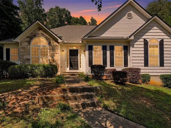 210 Amaranth Ct, Ball Ground, GA 30107