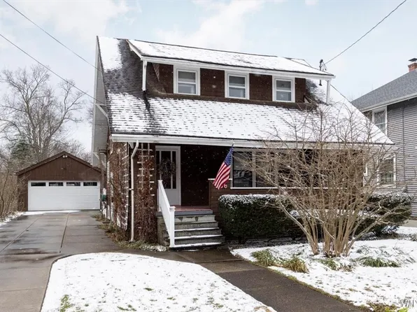 256 Maple Ave, Hamburg, NY 14075