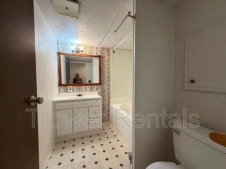6605 W Blair St #2 — Photo 16
