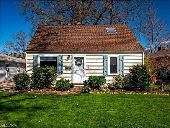 2nd image of 147 Englewood Dr