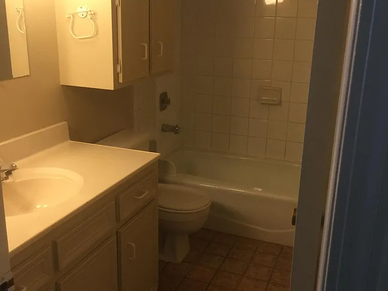 2314 W Galveston St — Photo 16