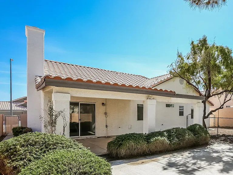 3110 De Vinci Ct — Photo 16