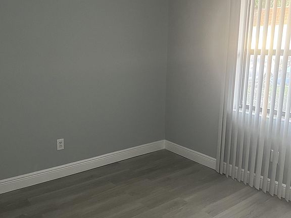 5th image of 20910 NE 8th Ct #1-104-22