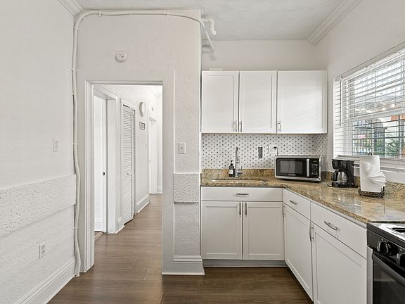 4th image of 4201 W North A St #9