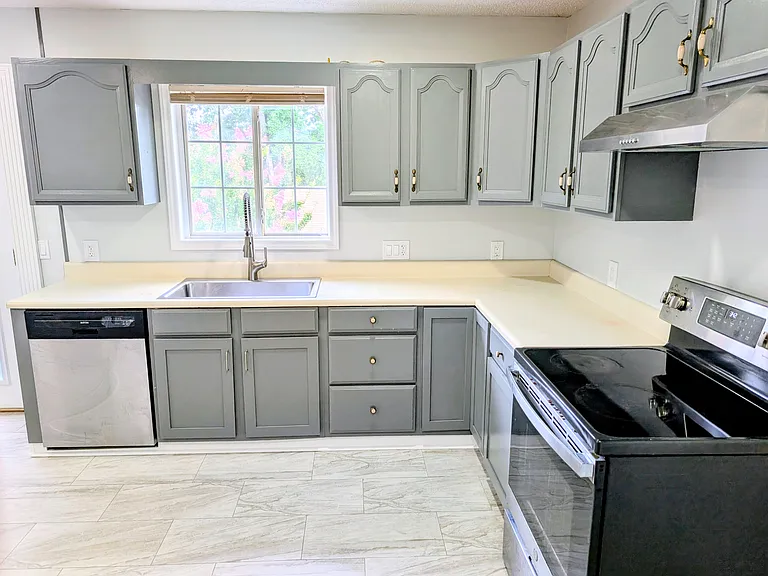 130 Hillside Dr — Photo 10