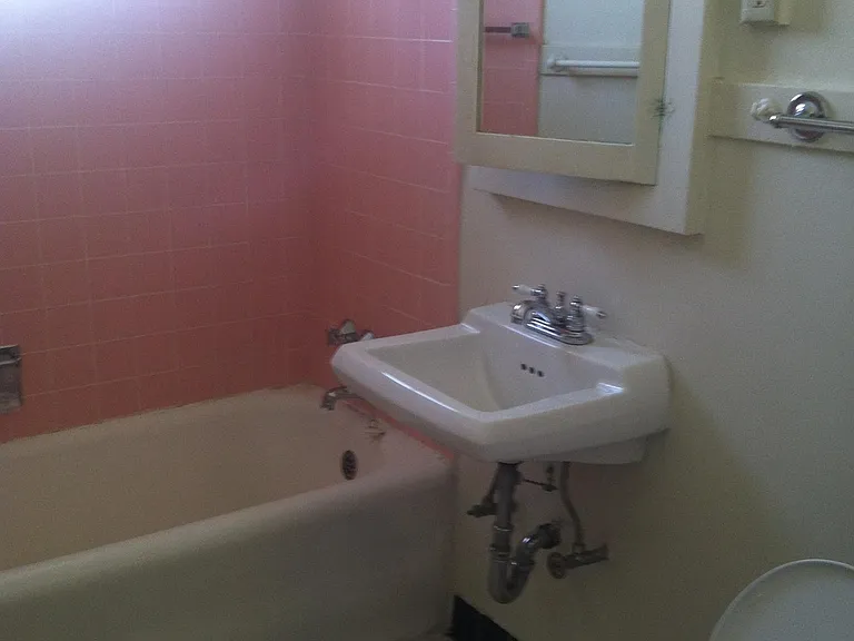 2455 Union St #102 — Photo 14
