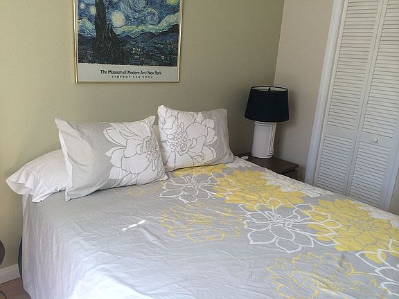 Guest bedroom