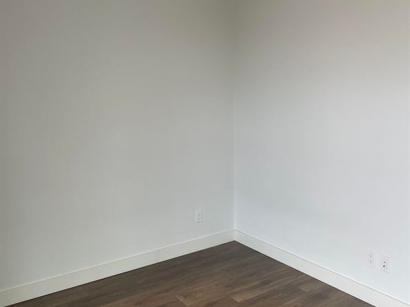 2 bedroom rental in Vancouver — photo 14