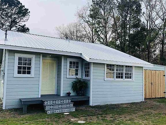 2nd image of 2108 County Road 4110