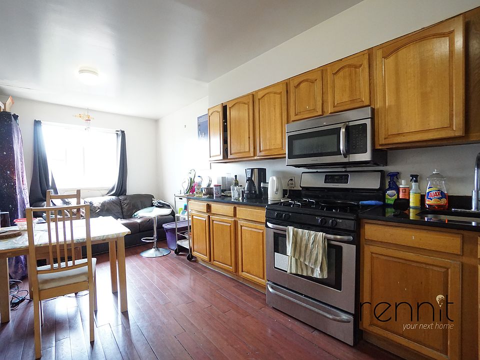1st image of 1022 Broadway APT 3