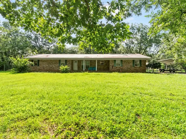 1691 Spring St, Newton, AL 36352