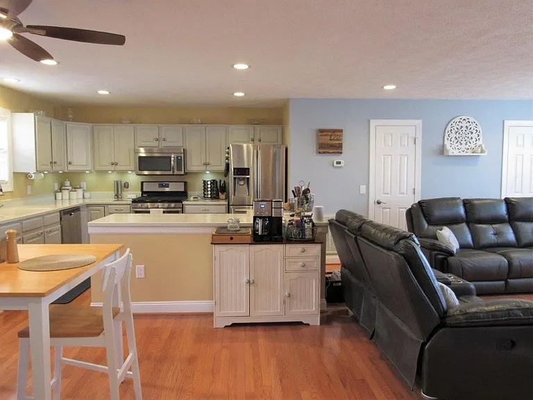 555 Silver Leaf Dr — Photo 4