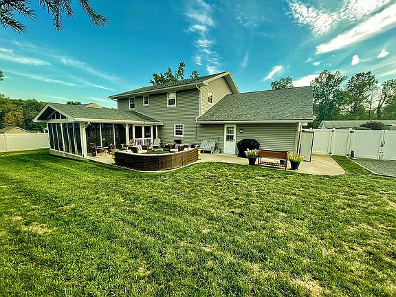 4th image of 1267 Downwood Manor Dr