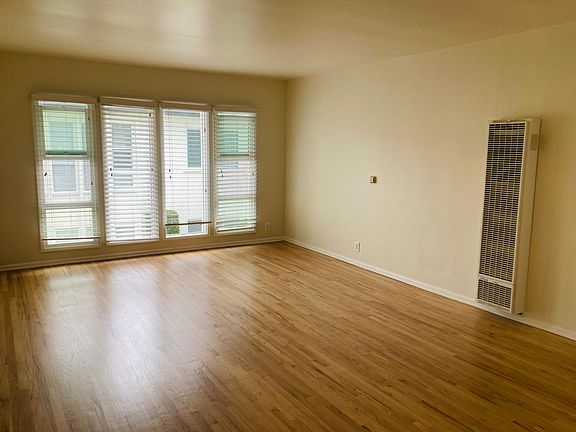 3rd image of 440 Mission St APT B2
