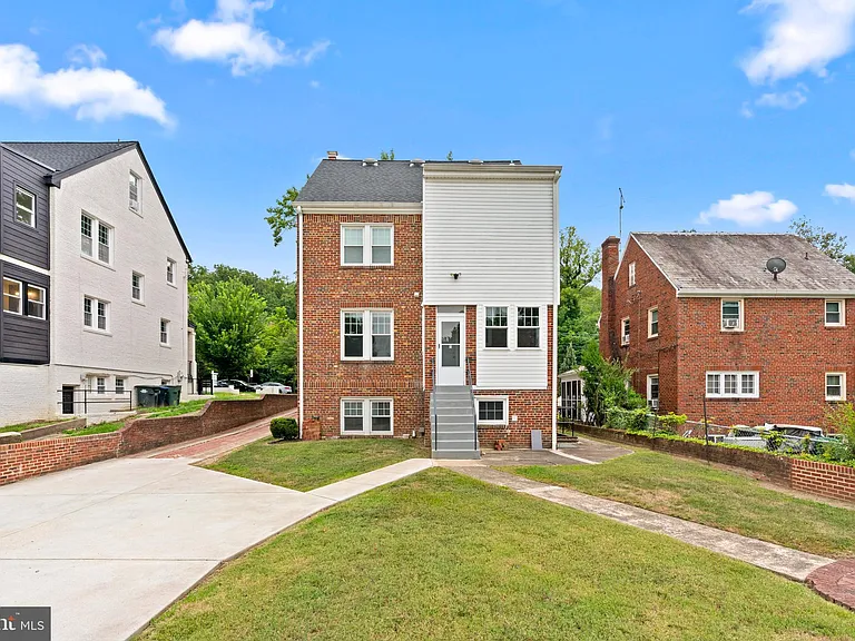 3418 Pennsylvania Ave SE — Photo 5