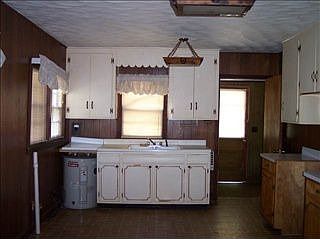 3rd image of 928 E Home Ave