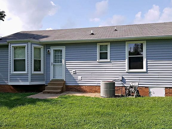 3rd image of 389 Nathaniel Ct