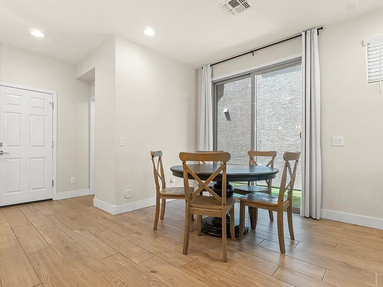 8343 E Irwin Ave — Photo 5