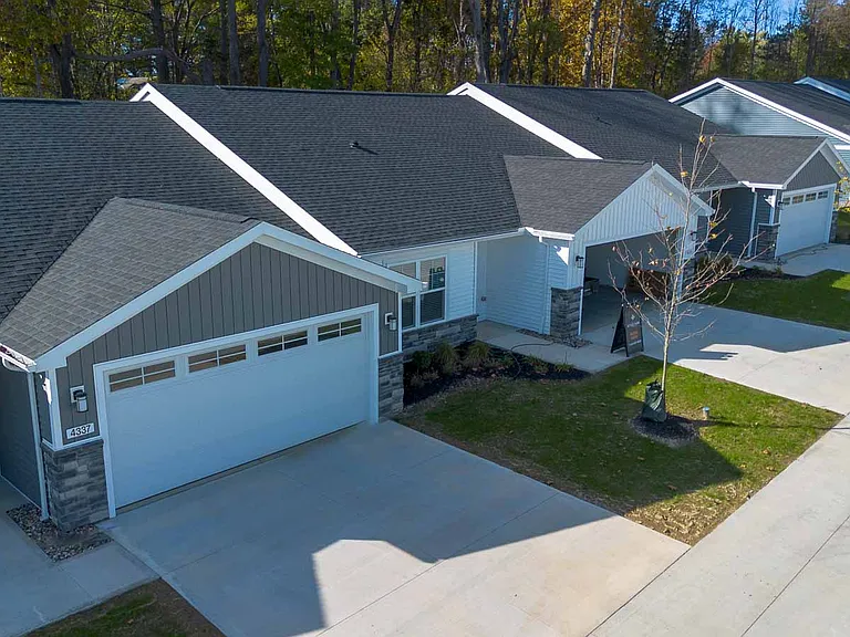 The Villas at Wyles Farm — Photo 50