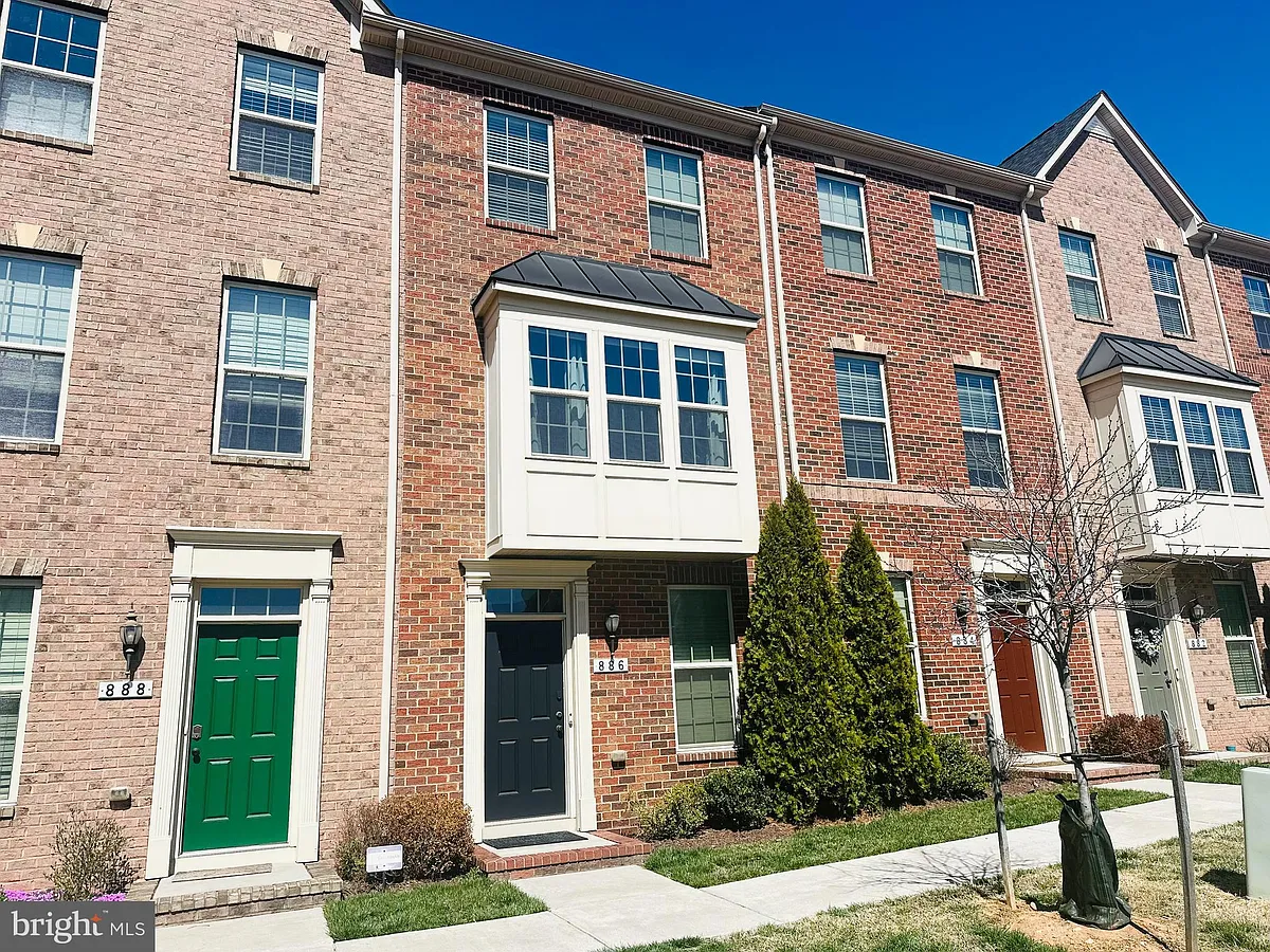 Building Photo - 886 S Macon St