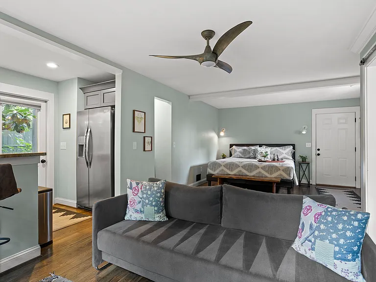 105 Sumner St #2B — Photo 16