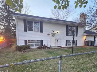 4813 E Roughrider Cir, Mandan, ND 58554