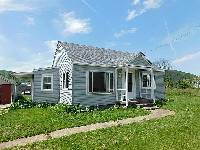 2 bed, 756 sqft, $1,000 — Photo 1