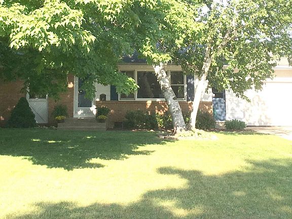 3rd image of 6532 Poinsettia St SW