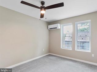 232 & 234 N Broad St ROOM 1, Waynesboro, PA