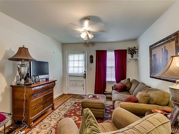 5th image of 2828 2nd Ave E