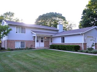 2715 Hague Ave SW, Wyoming, MI 49519