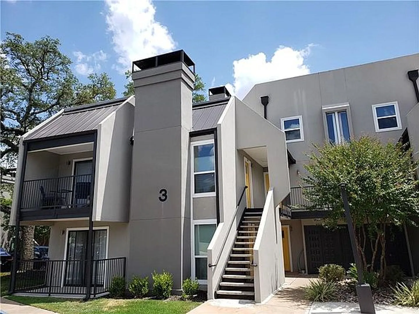 Furnished Studio in Central Austin, Texas — Photo 2