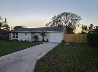 2455 16th Ave SW, Vero Beach, FL 32962