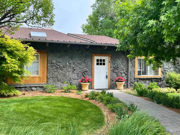 564 S South Blue Lcks, Twin Falls, ID 83301