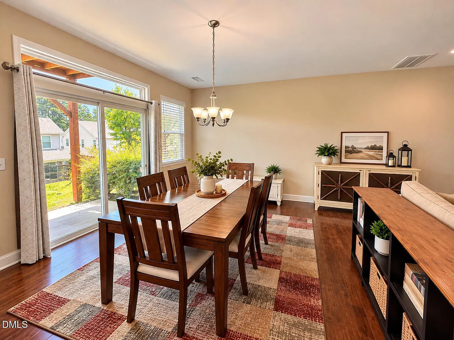 3 bed, 2.5 bath, 2000 sqft, $2,200 — Photo 4