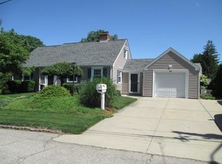 50 Crown Ave, Riverside, RI 02915