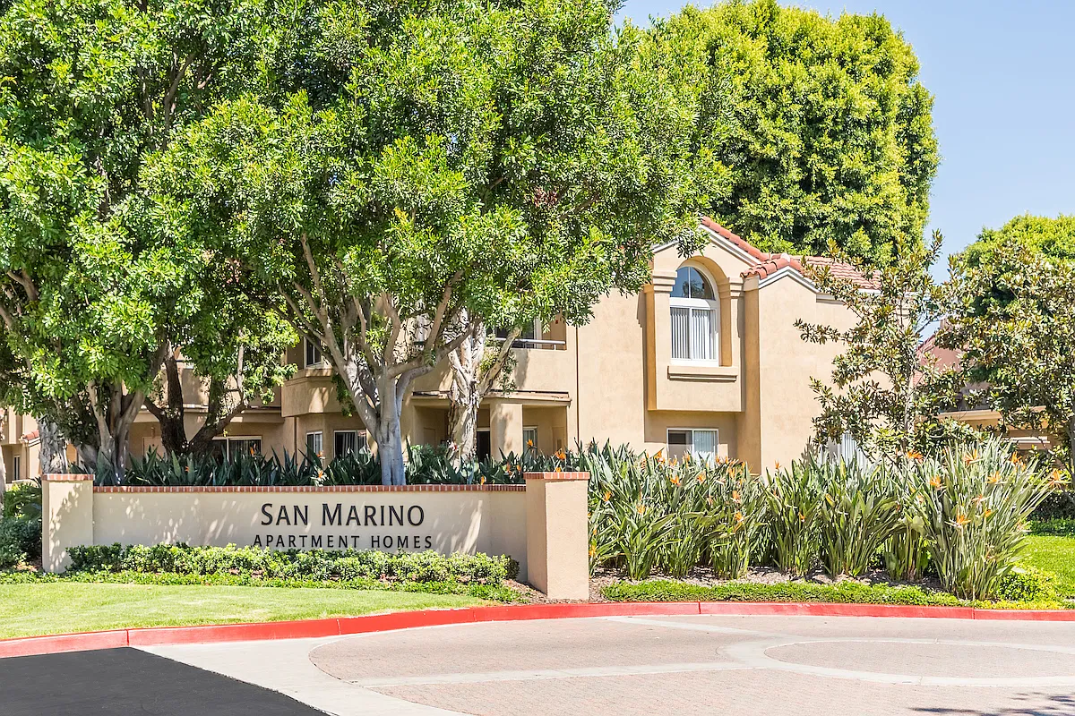 San Marino Villa Apartment Homes — Photo 3